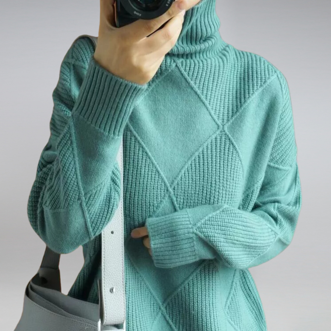MARLEE - THE CHIC SNUGGLE SWEATER