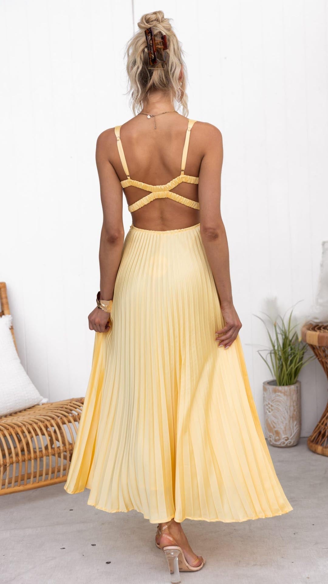CHERRY - ELEGANT PLEATED MAXI DRESS