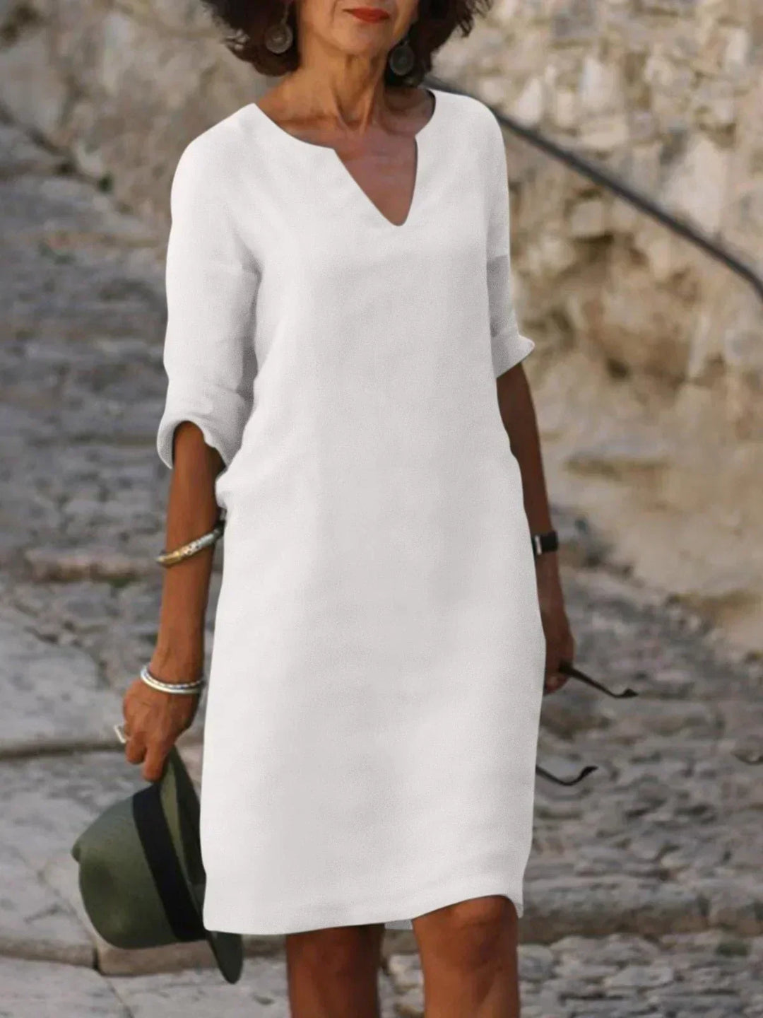 Lola - Relaxed V-Neck Dress